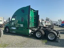 2020 FREIGHTLINER CASCADIA 126
