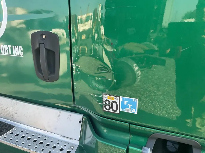 2020 FREIGHTLINER CASCADIA 126