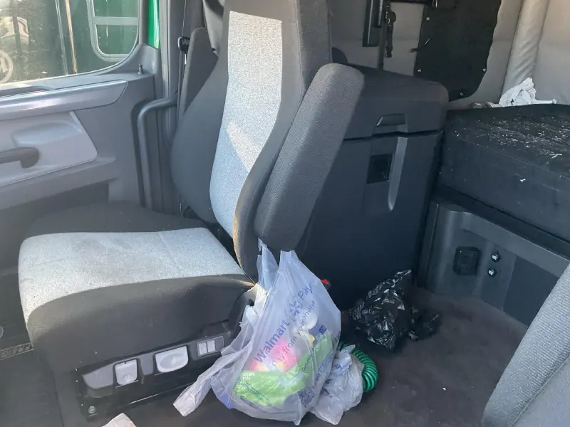 2020 FREIGHTLINER CASCADIA 126