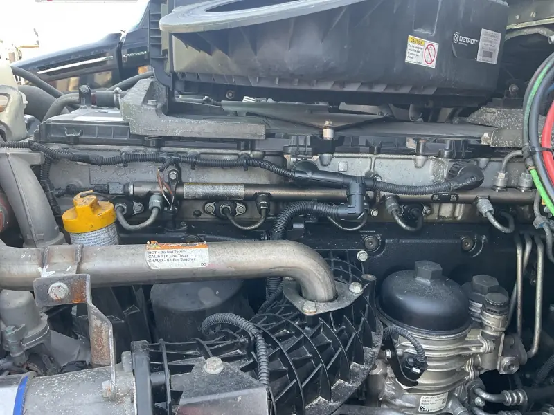 2020 FREIGHTLINER CASCADIA 126