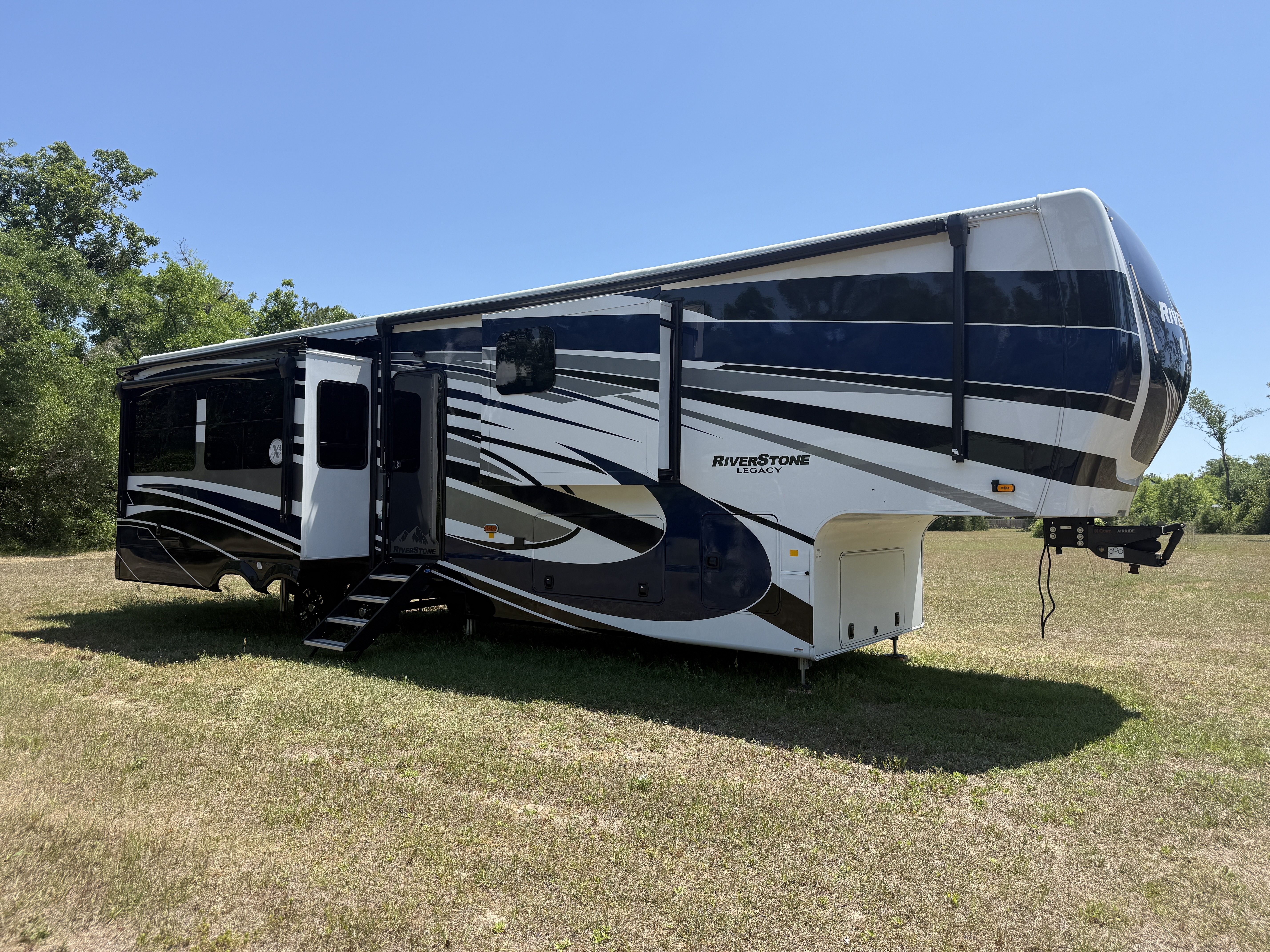 2024 Forest River RIVERSTONE LEGACY 39RKFB RV