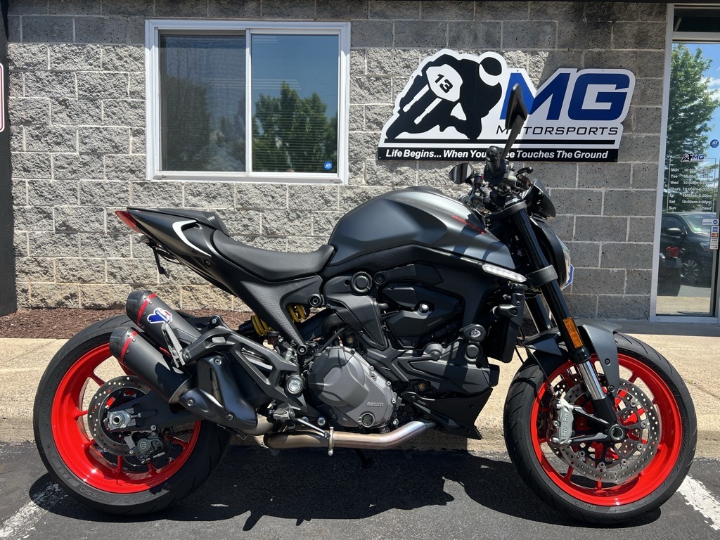 2023 Ducati MONSTER 937+ Sportbike motorcycle