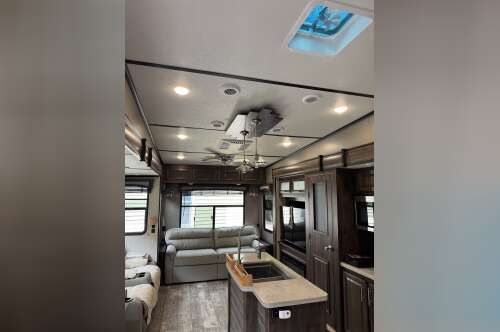 2020 Crossroads CAMEO CE3891MK in stroudsburg PA