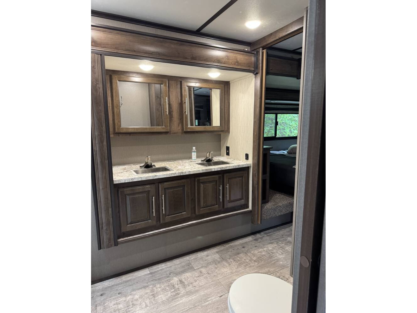 A photo of this 2020 Crossroads CAMEO CE3891MK