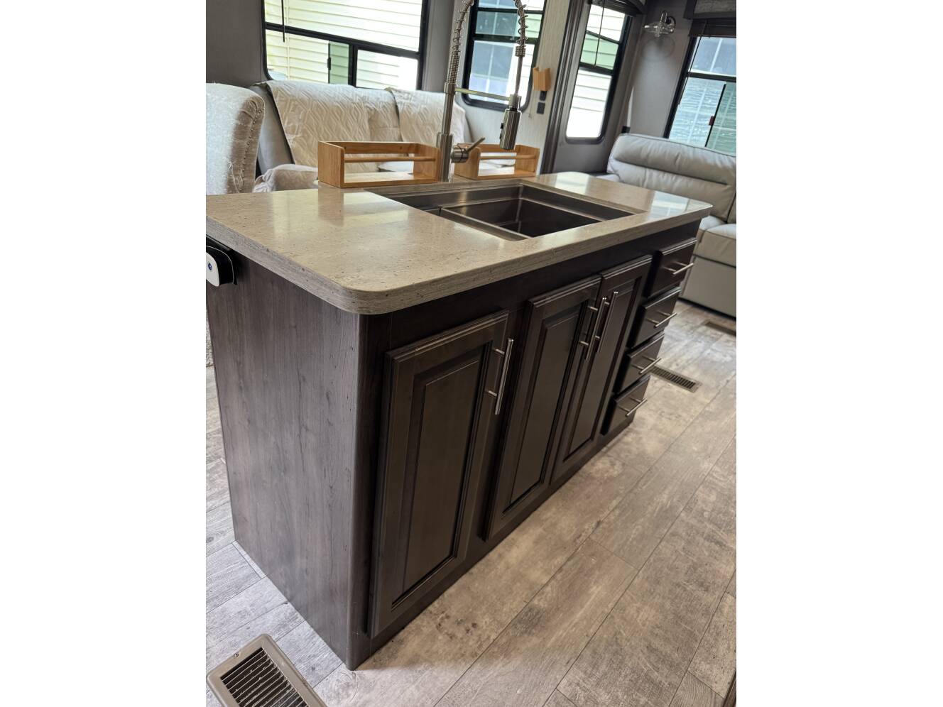 A photo of this 2020 Crossroads CAMEO CE3891MK
