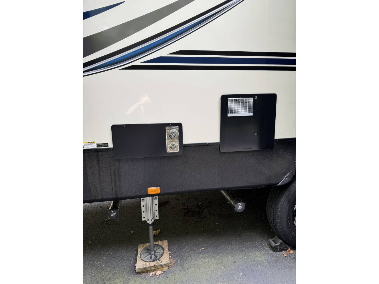 A photo of this 2020 Crossroads CAMEO CE3891MK