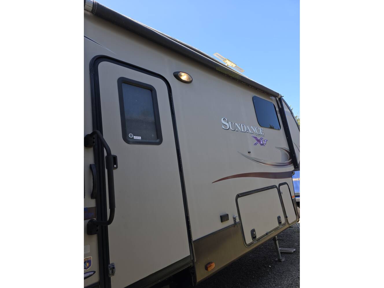 A photo of this 2014 Heartland Sundance
