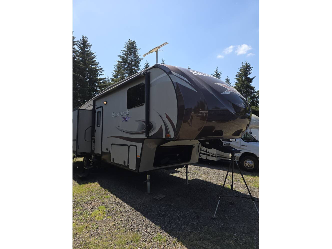 A photo of this 2014 Heartland Sundance