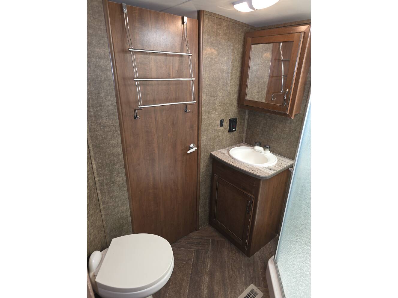 A photo of this 2014 Heartland Sundance