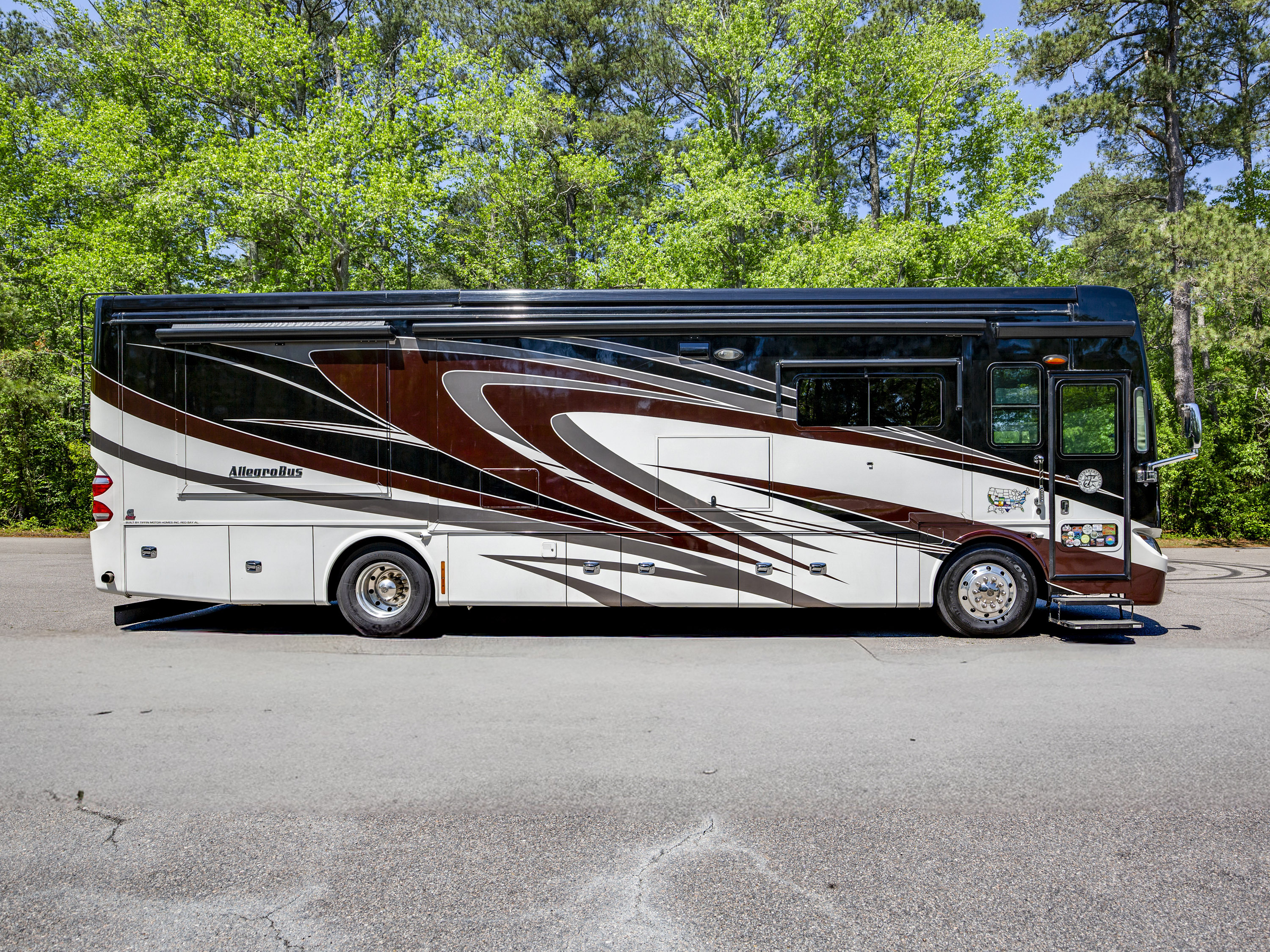2014 Tiffin Motorhomes ALLEGRO BUS 37AP in chesapeake VA