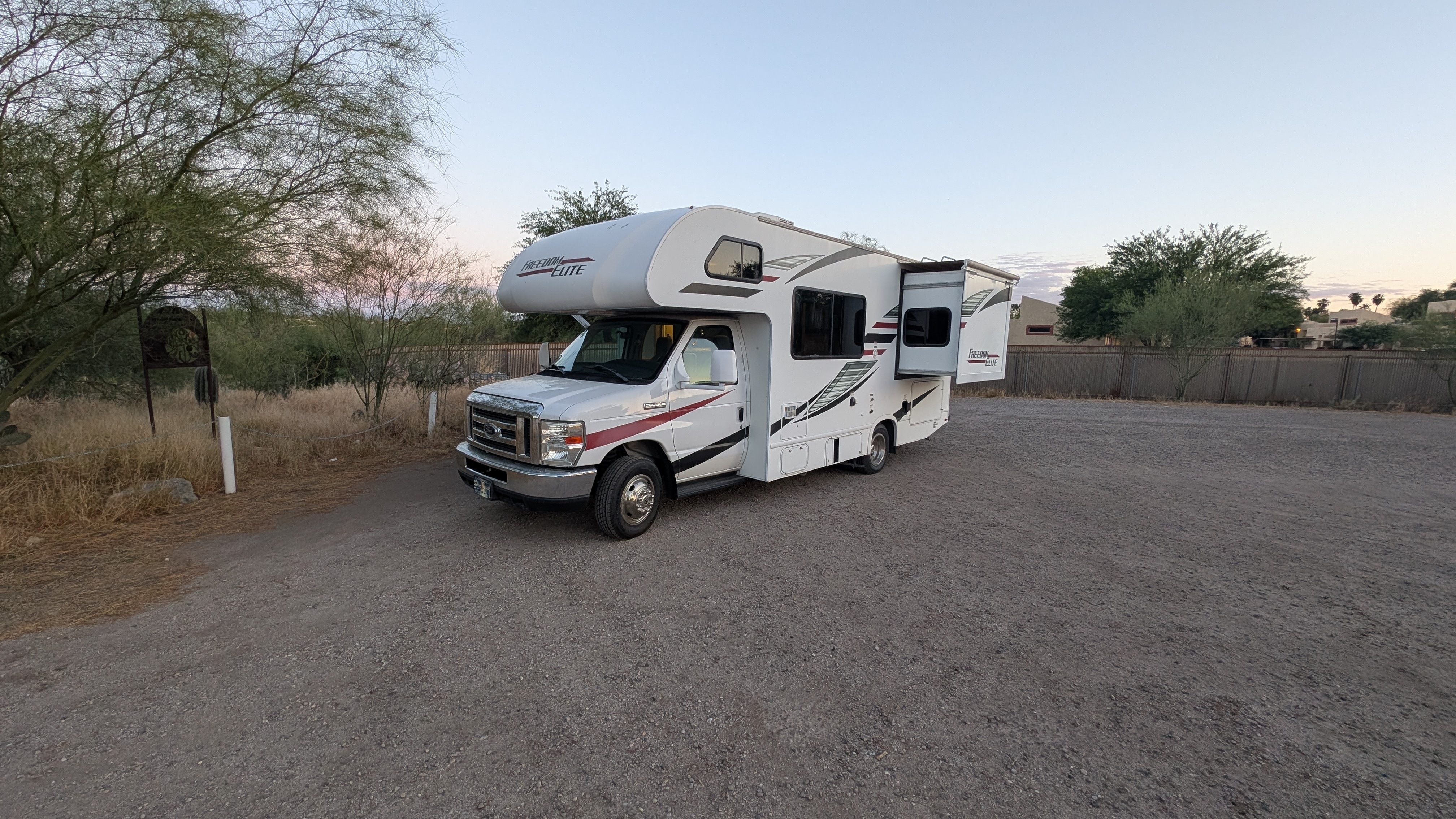 2020 Thor Motor Coach FREEDOM ELITE 22EF in tucson AZ
