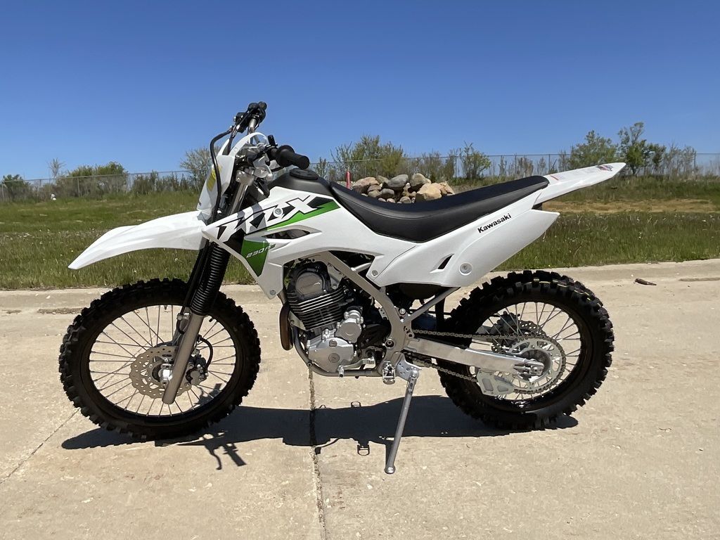 New 2025 Kawasaki Ninja ZX6R White Abs For Sale in Cedar Falls, IA