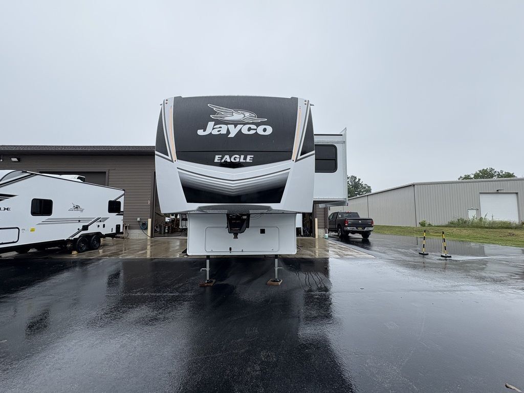 2026 Jayco Fifth Wheels Eagle 325MKTS in mt pleasant MI