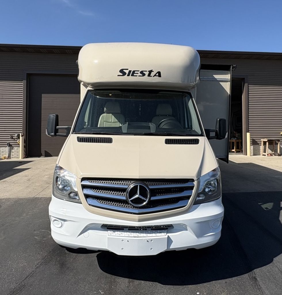 2019 Thor Motor Coach Siesta Sprinter 24MB in mt pleasant MI