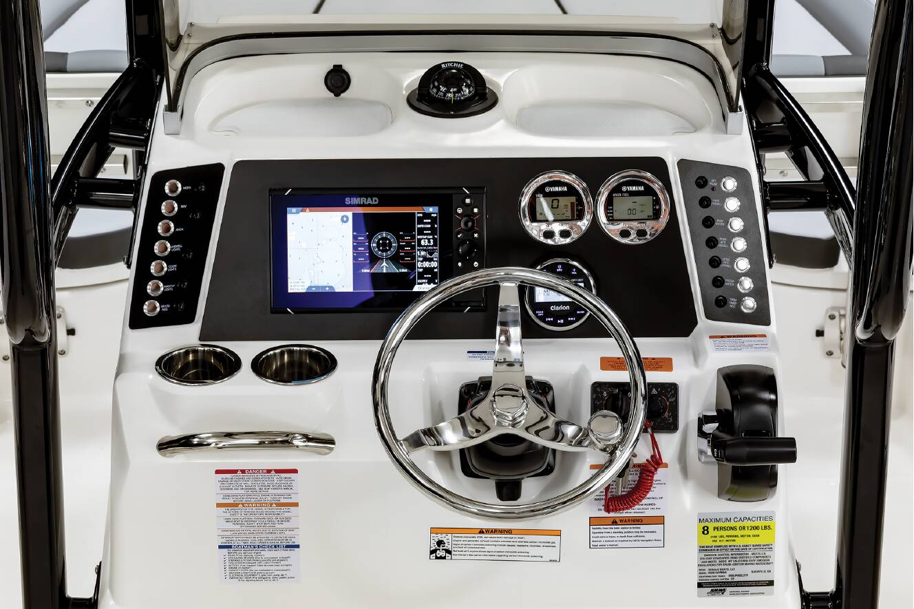 A photo of this 2027 Robalo 226 Cayman