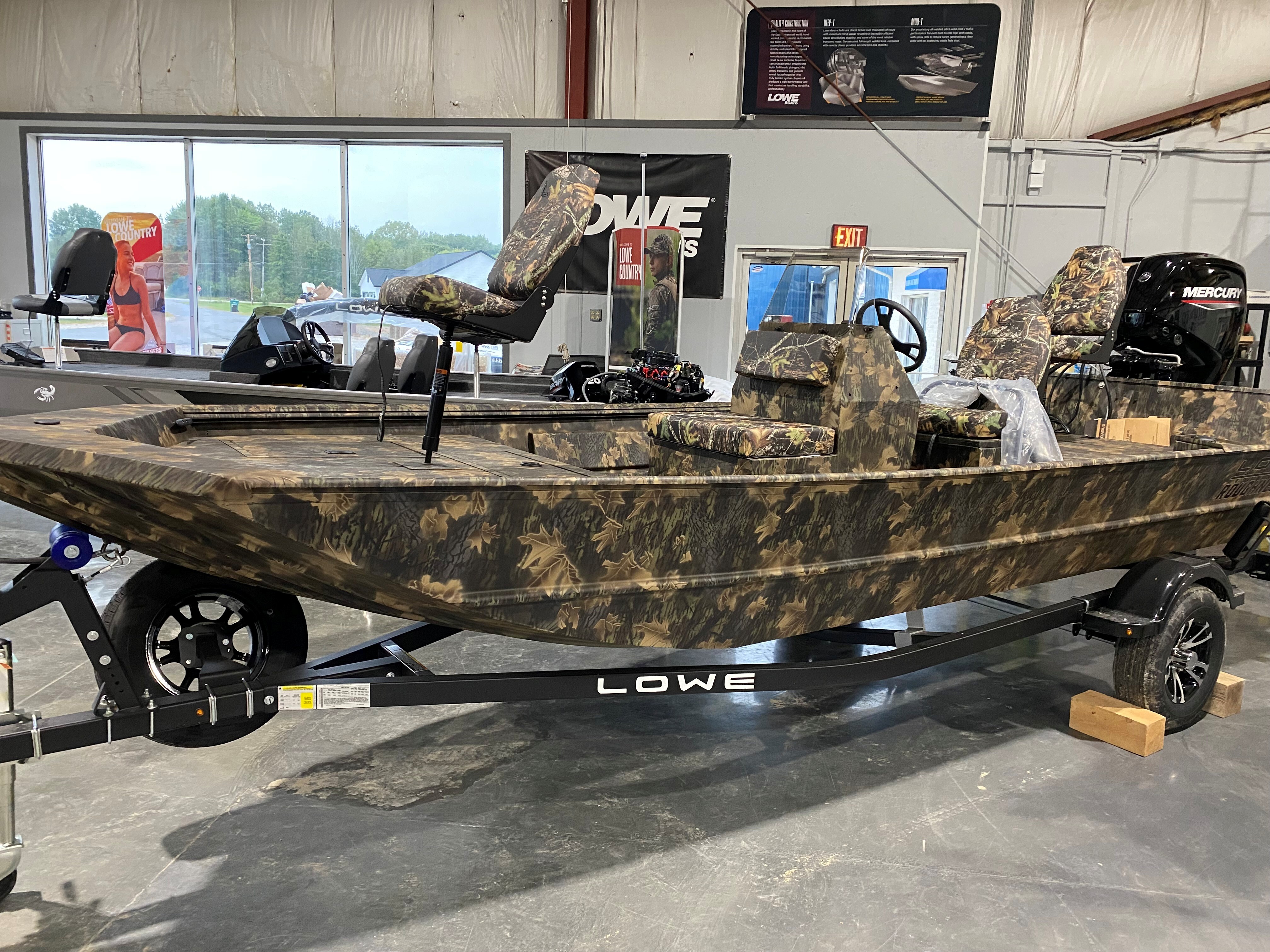2026 Lowe Roughneck Center Console RX1860 Tunnel Jet in roaming shores OH