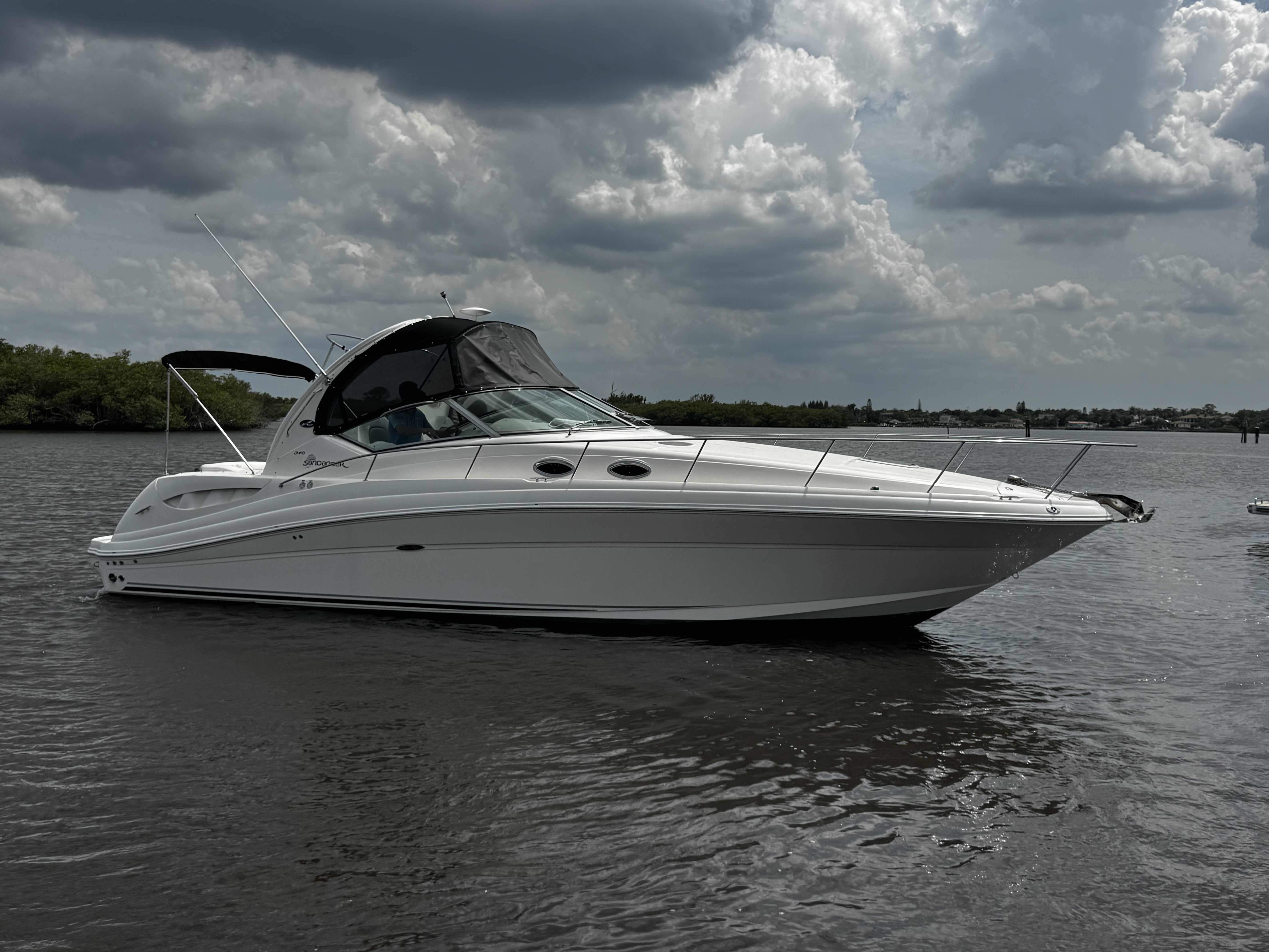 2006 Sea Ray 340 Sundancer in stuart FL
