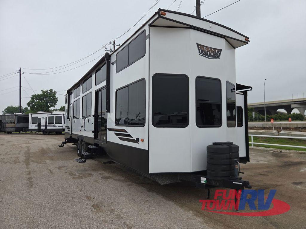 2024 Forest River Rv Wildwood Grand Lodge 42VIEW in wharton TX