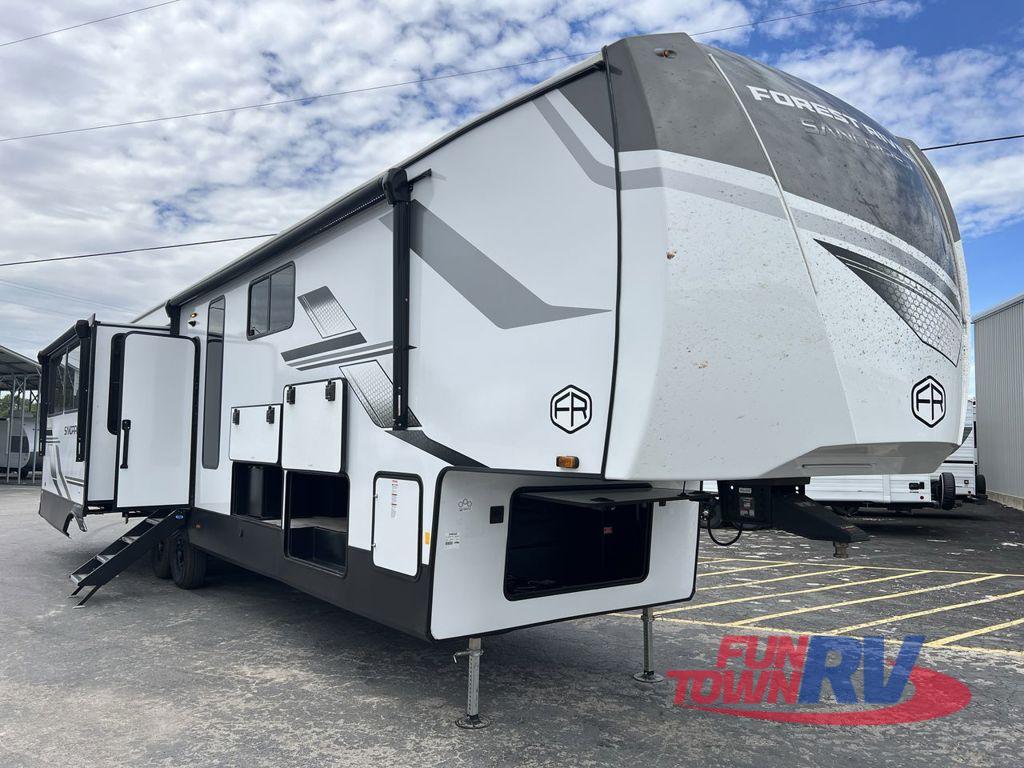 2026 Forest River Rv Sandpiper 3900HBLR in surprise AZ