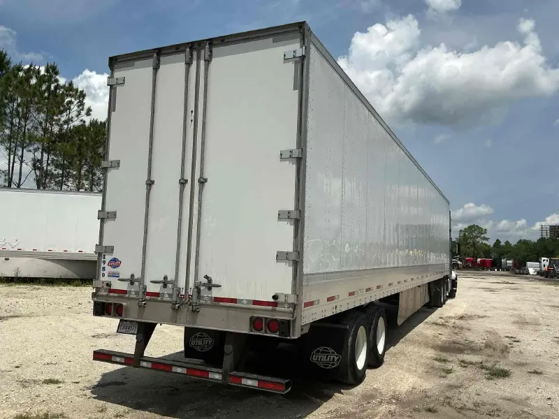 2023 Utility 4000DX