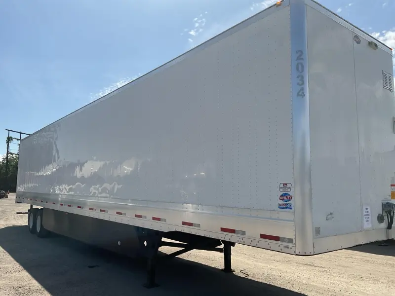 2020 Utility 4000DX