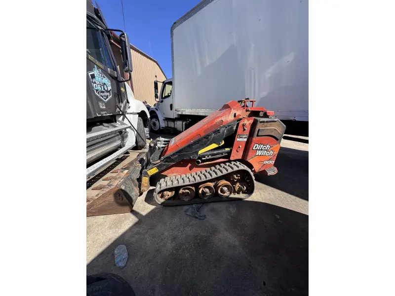 2025 Ditch Witch SK900