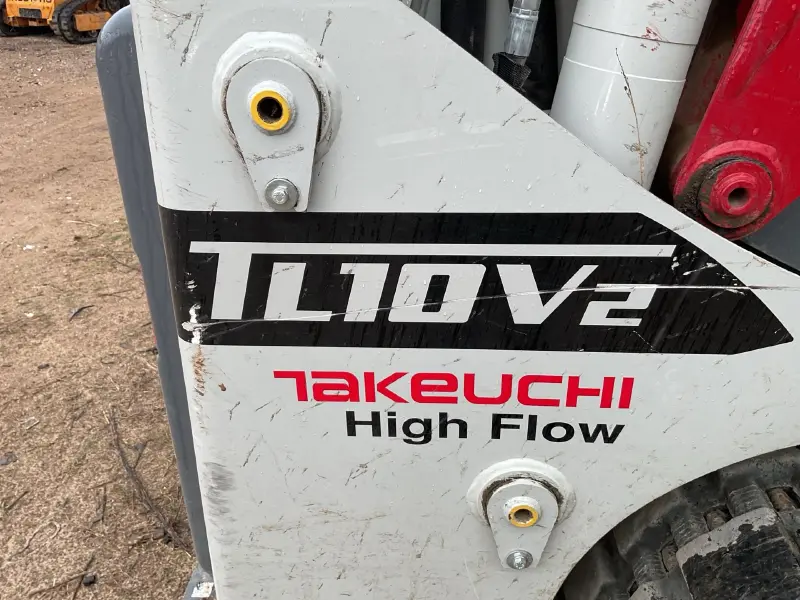 2025 TAKEUCHI tl10v2