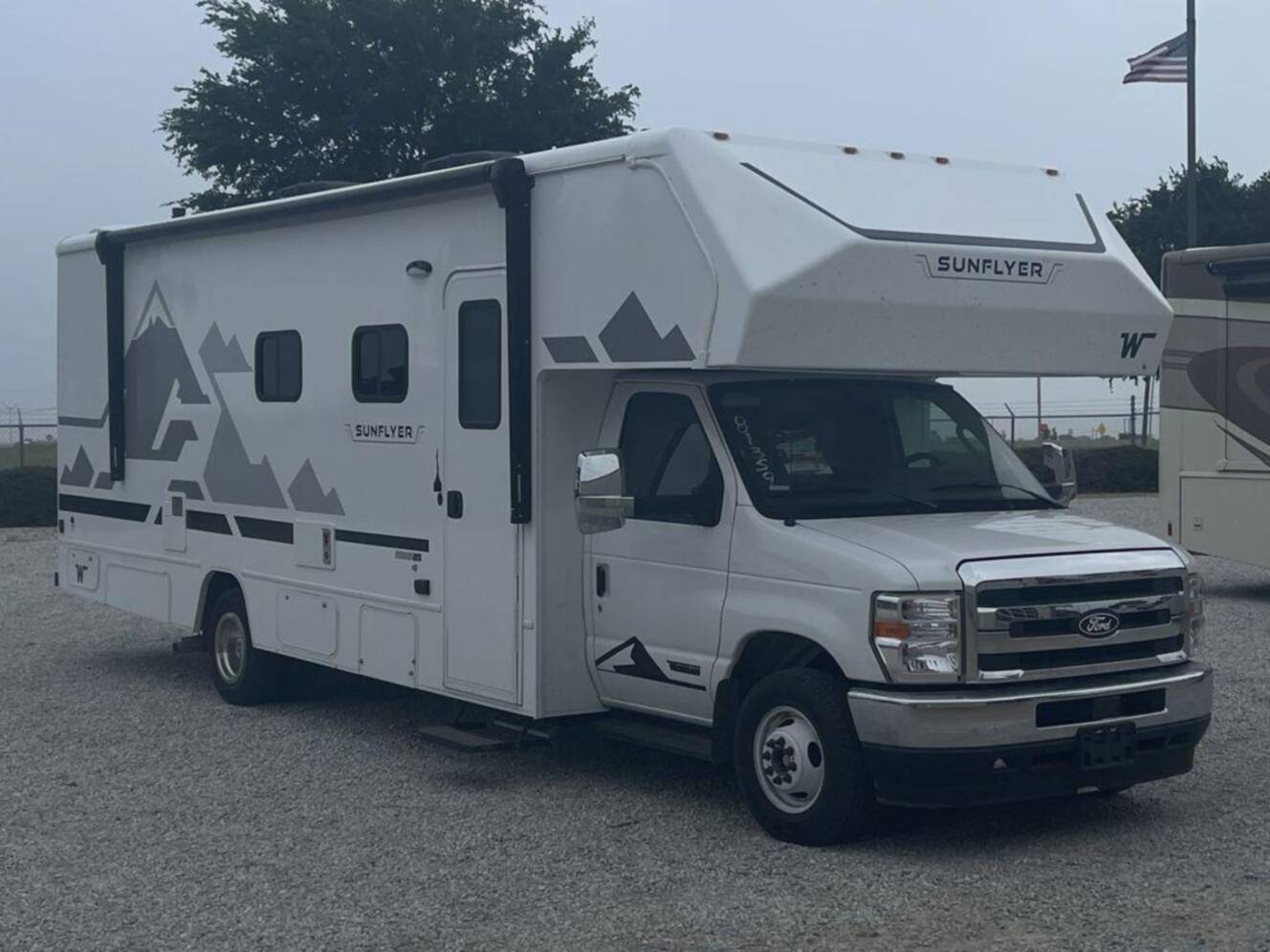 A photo of this 2026 Winnebago Sunflyer 28MB