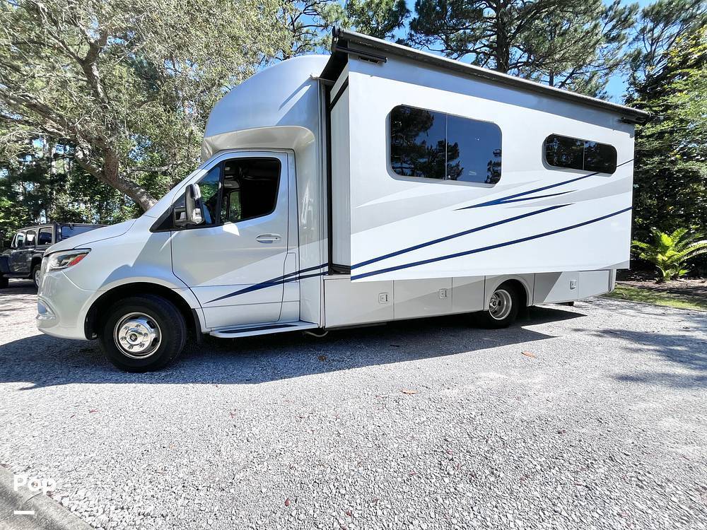 2022 Tiffin Wayfarer 25RW in santa rosa beach FL