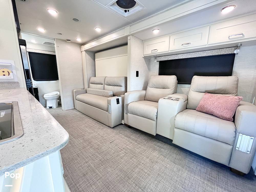 2022 Tiffin Wayfarer 25RW in santa rosa beach FL