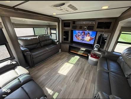 2022 Alliance Rv Paradigm 385FL in oakwood IL
