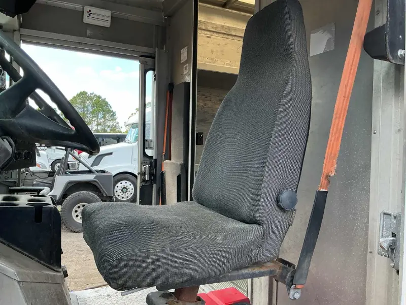 2020 Freightliner MT556