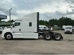 2019 FREIGHTLINER CASCADIA 126