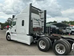 2019 FREIGHTLINER CASCADIA 126
