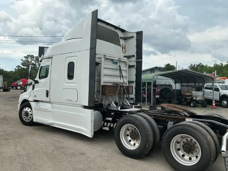 2019 FREIGHTLINER CASCADIA 126