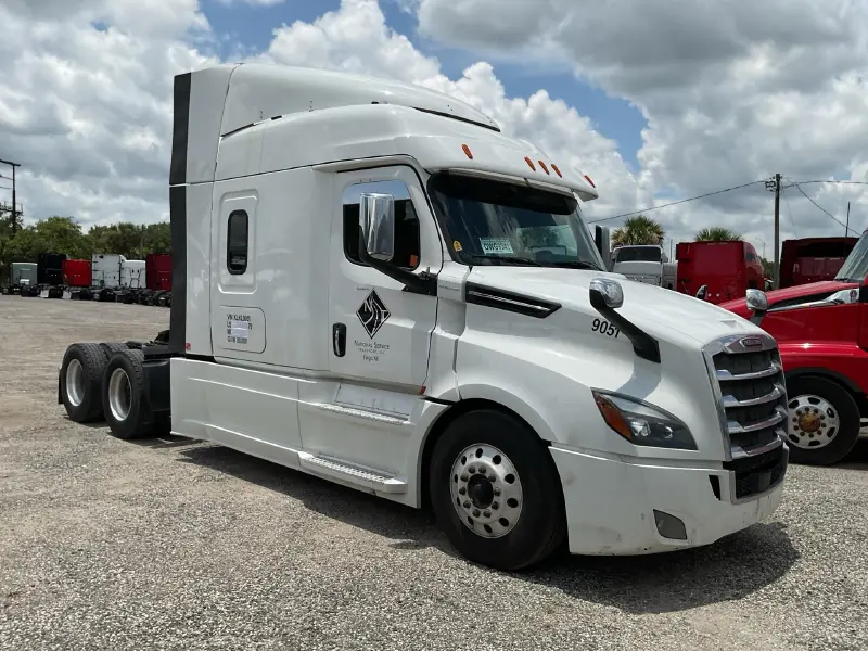 2019 FREIGHTLINER CASCADIA 126