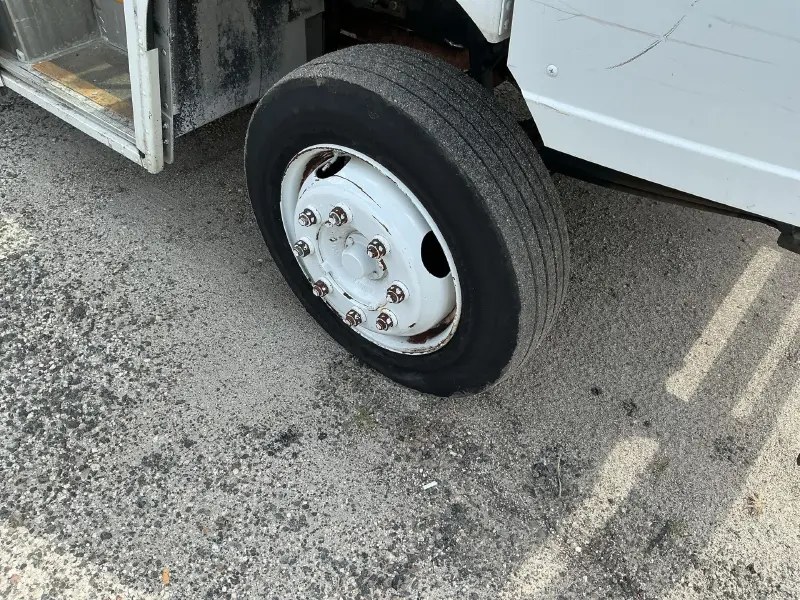 2020 Freightliner MT556
