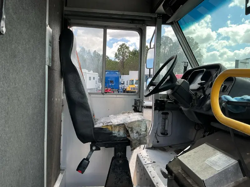 2020 Freightliner MT556