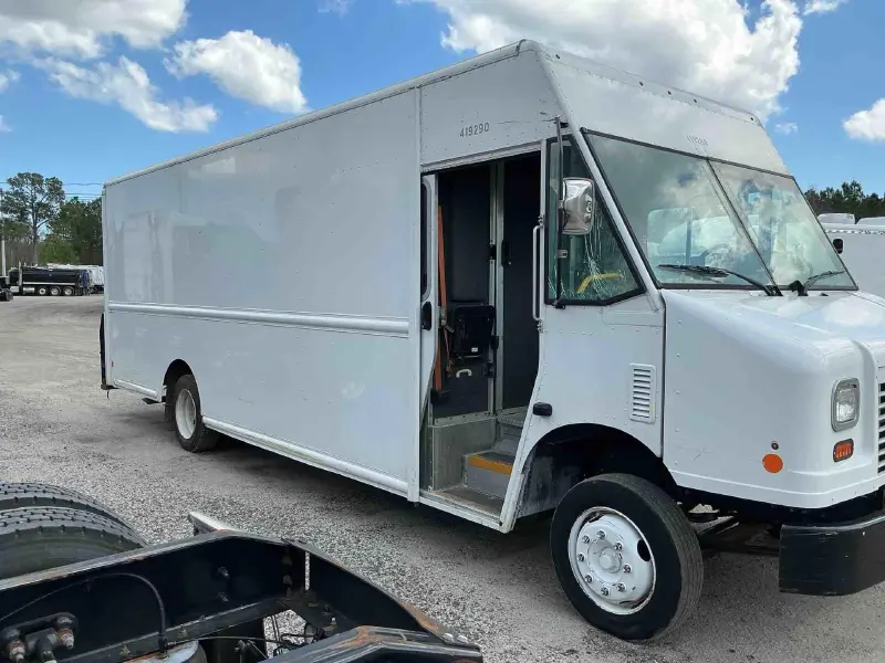2020 Freightliner MT556