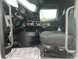 2019 FREIGHTLINER CASCADIA 126