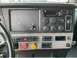 2019 FREIGHTLINER CASCADIA 126