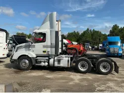 2018 VOLVO VNL