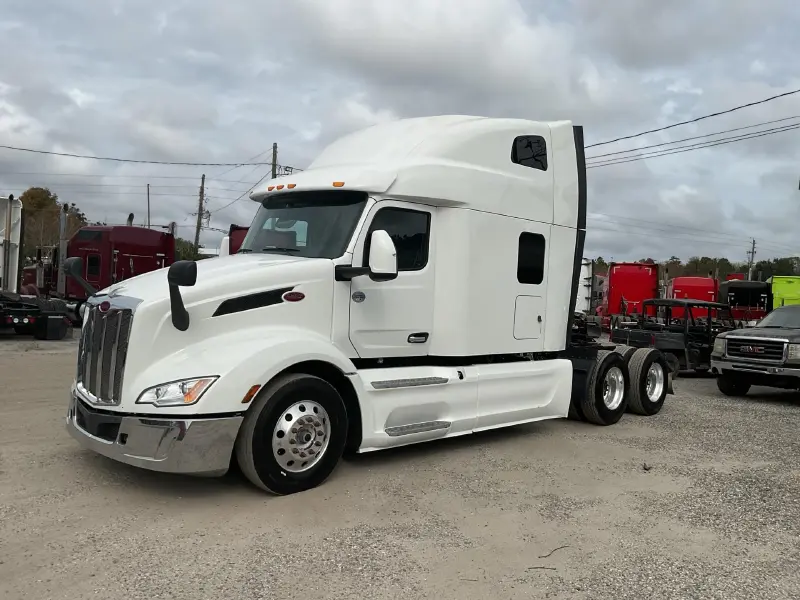 2023 PETERBILT 579