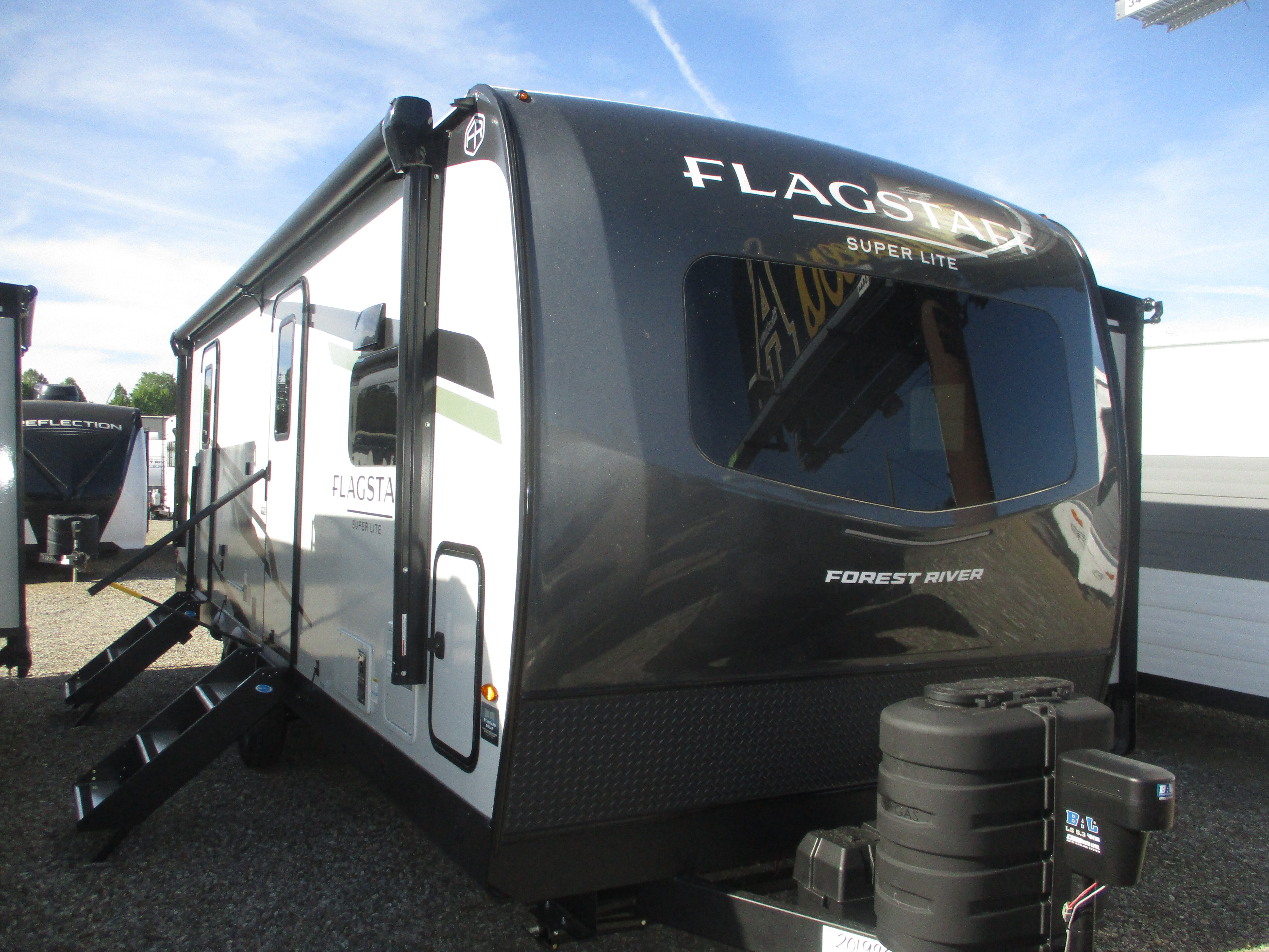 2026 Forest River FLAGSTAFF 26FKBS PLATINUM EDITION in north wilkesboro NC