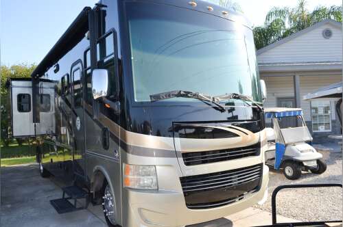 2015 Tiffin Motorhomes ALLEGRO OPEN ROAD 31SA in titusville FL