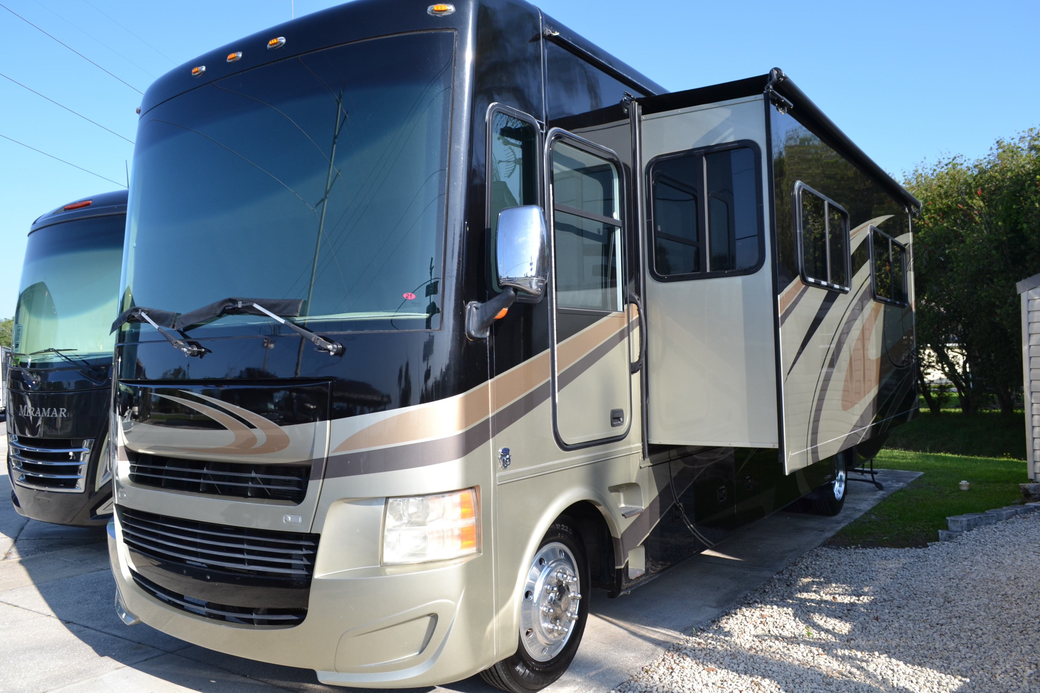 2015 Tiffin Motorhomes ALLEGRO OPEN ROAD 31SA in titusville FL
