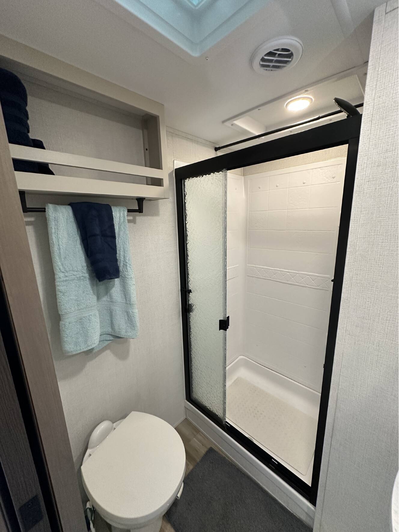 A photo of this 2025 Grand Design REFLECTION 100 SERIES 28RL