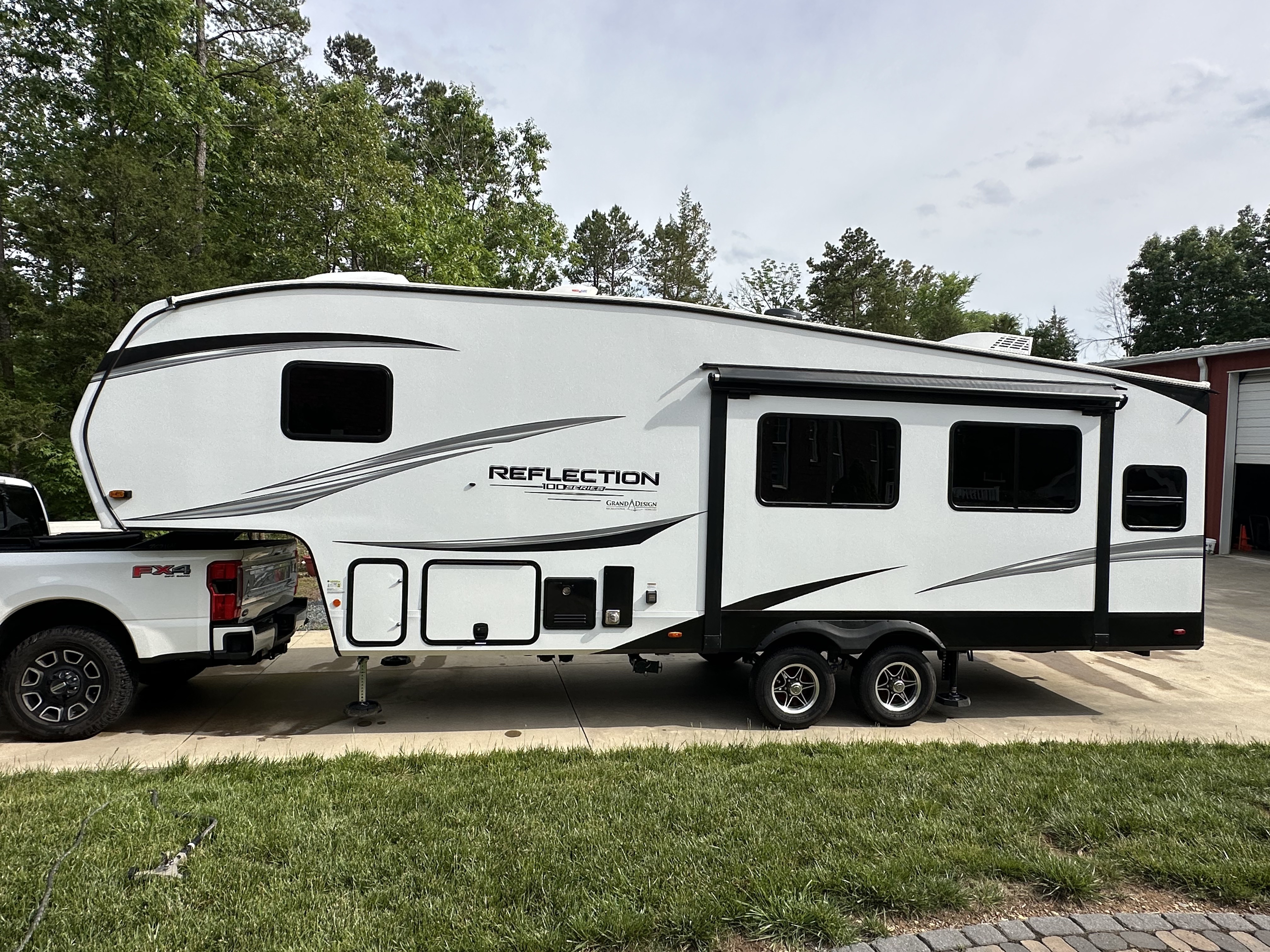 2025 Grand Design REFLECTION 100 SERIES 28RL RV