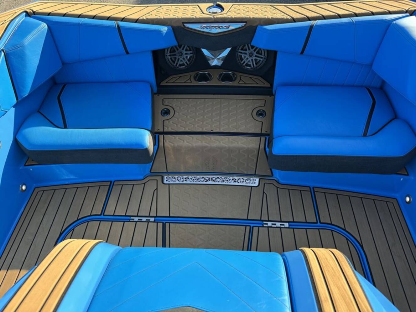 A photo of this 2024 Nautique Ski Nautique