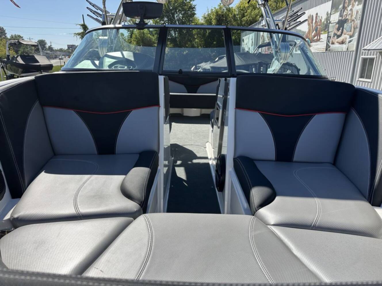 A photo of this 2018 Mastercraft XT22